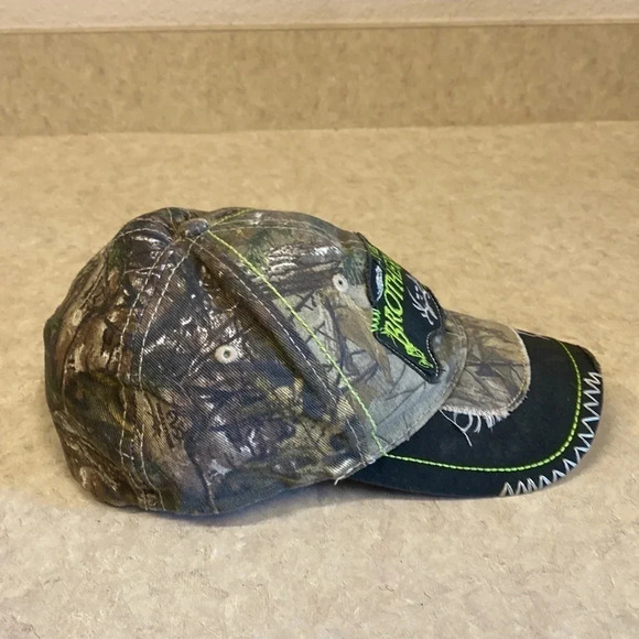 Paramount Outdoors Camo The Brotherhood Deer Hunting Cap - Picture 7 of 7